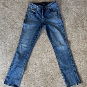 Silver Jeans Avery Straight Leg - Classic Blue